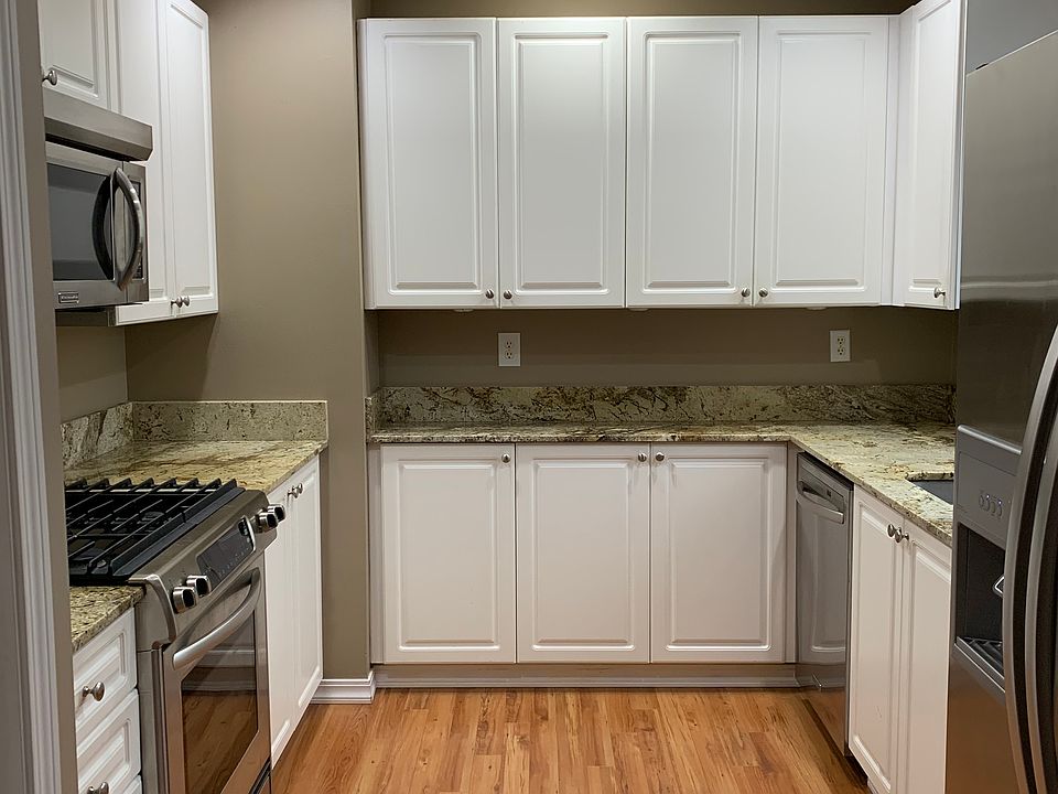 1st image of 800 96th Ave NE Unit D201