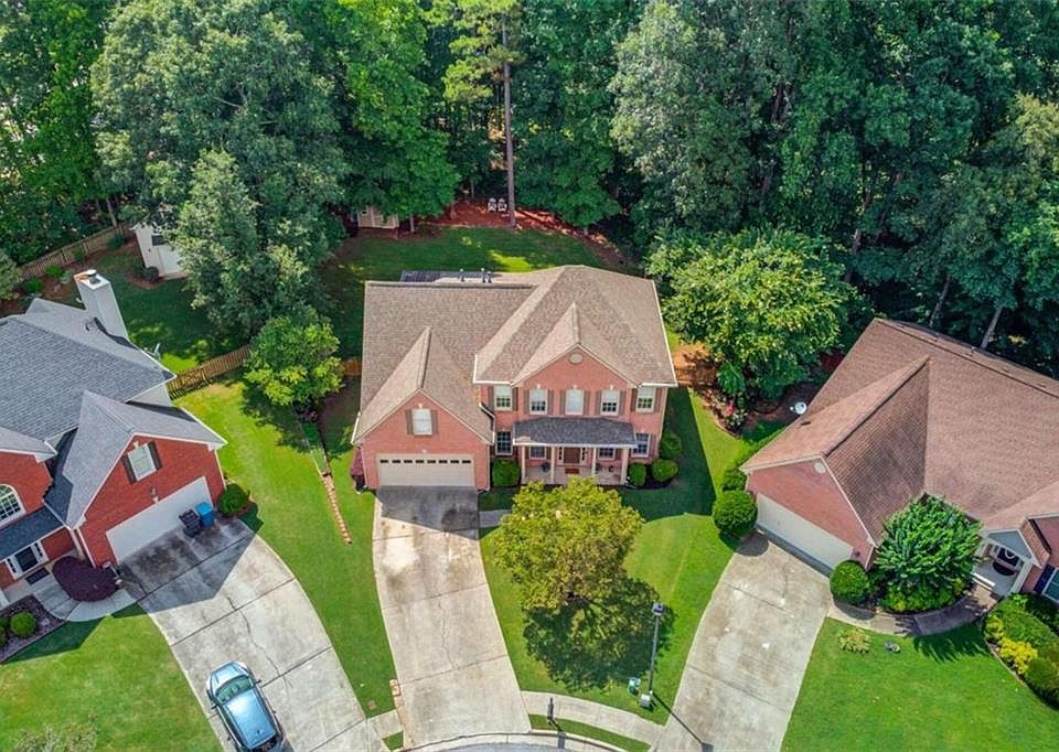 1st image of 1365 Woodpoint Way