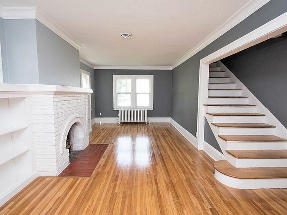 5th image of 297 Hamline Ave S