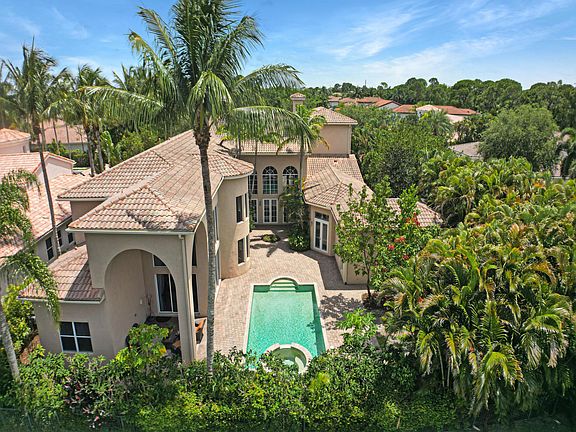 2nd image of 2141 Milano Court