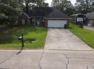 8698 Old Winchester Rd, Denham Springs, LA 70706