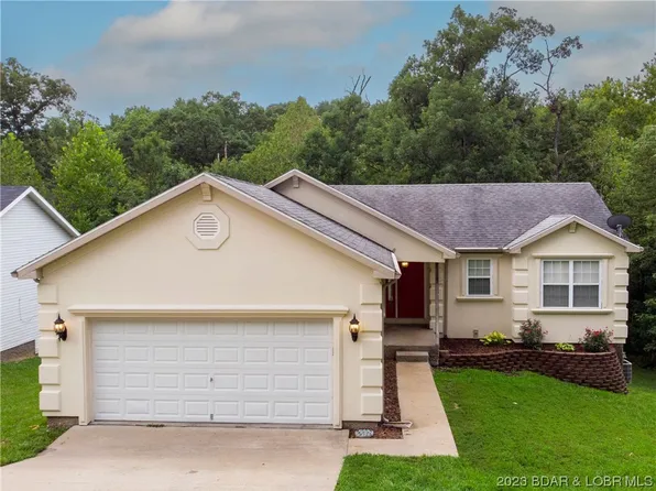260 Evergreen Dr, Lake Ozark, MO 65049