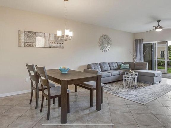 5th image of 10020 Maddox Ln APT 313