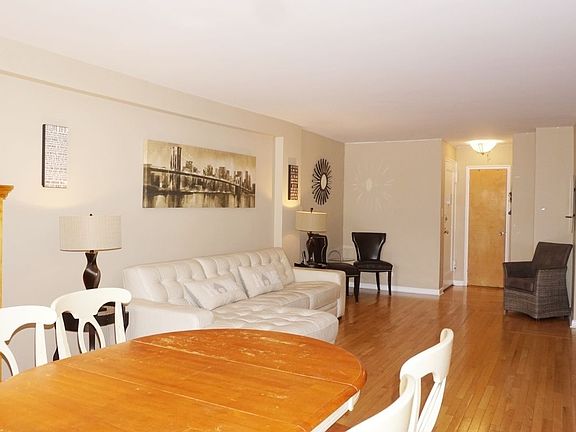 3rd image of 4555 Henry Hudson Pkwy APT 209