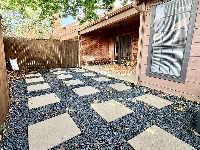 1603 Brentwood Dr — Photo 16