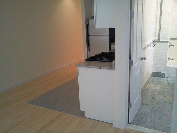 3rd image of 301 Saint Nicholas Ave