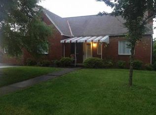 5911 E Pea Ridge Rd, Huntington, WV 25705