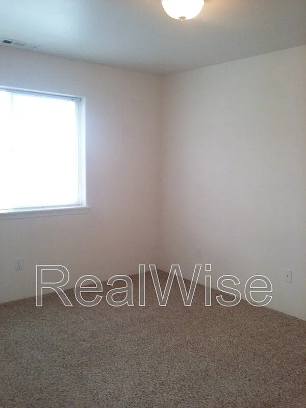 2 bed, 2.5 bath, 1080 sqft, $1,450 — Photo 4