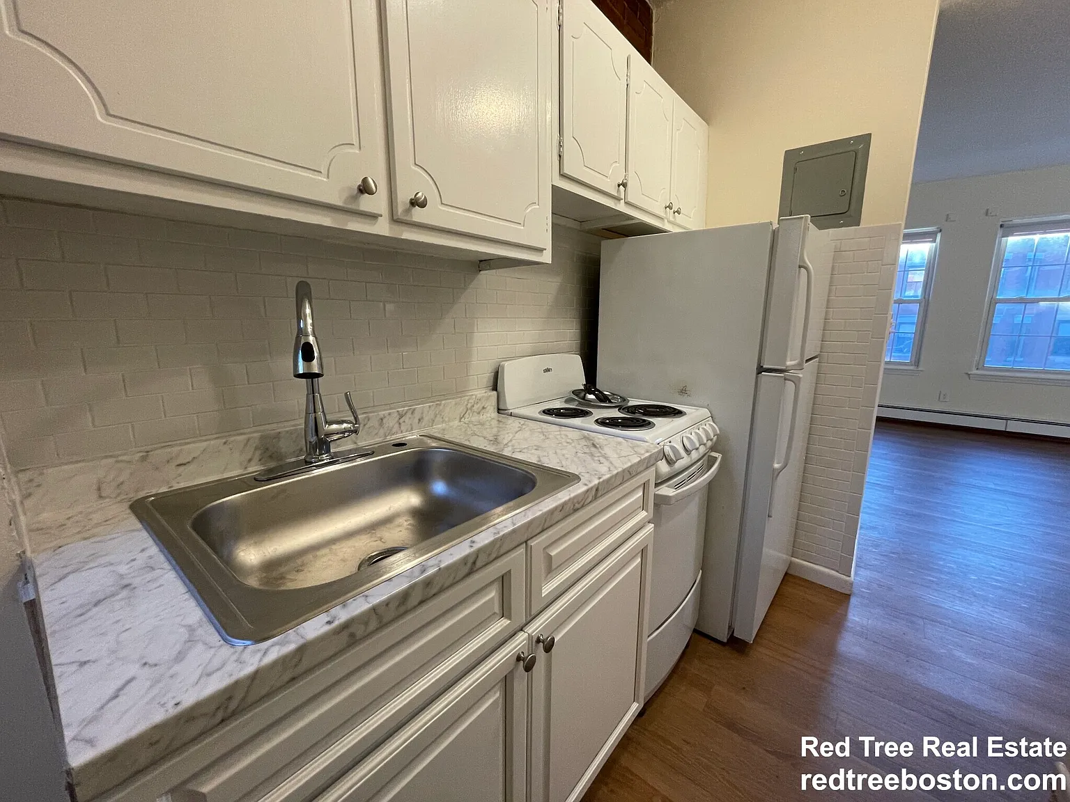 1 bed, $2,300 — Photo 4