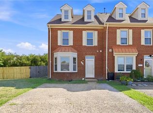 1213 Killington Sq, Chesapeake, VA 23320