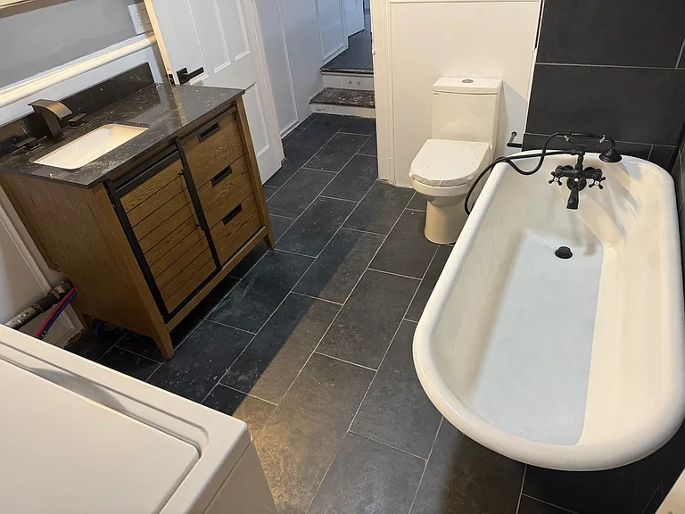 101 Fairview St #2 — Photo 5