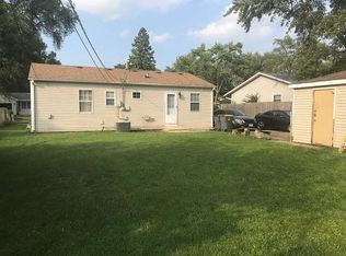 103 Hickory Ave, Streamwood, IL 60107