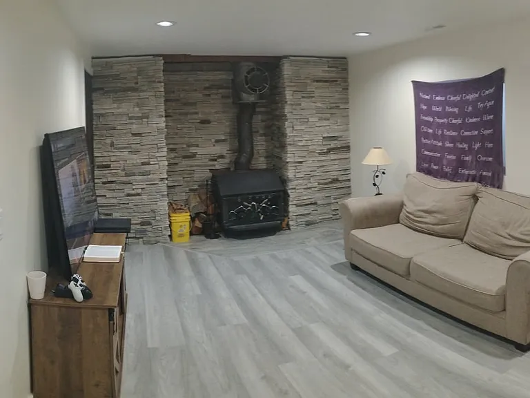 N Pioneer Dr — Photo 4