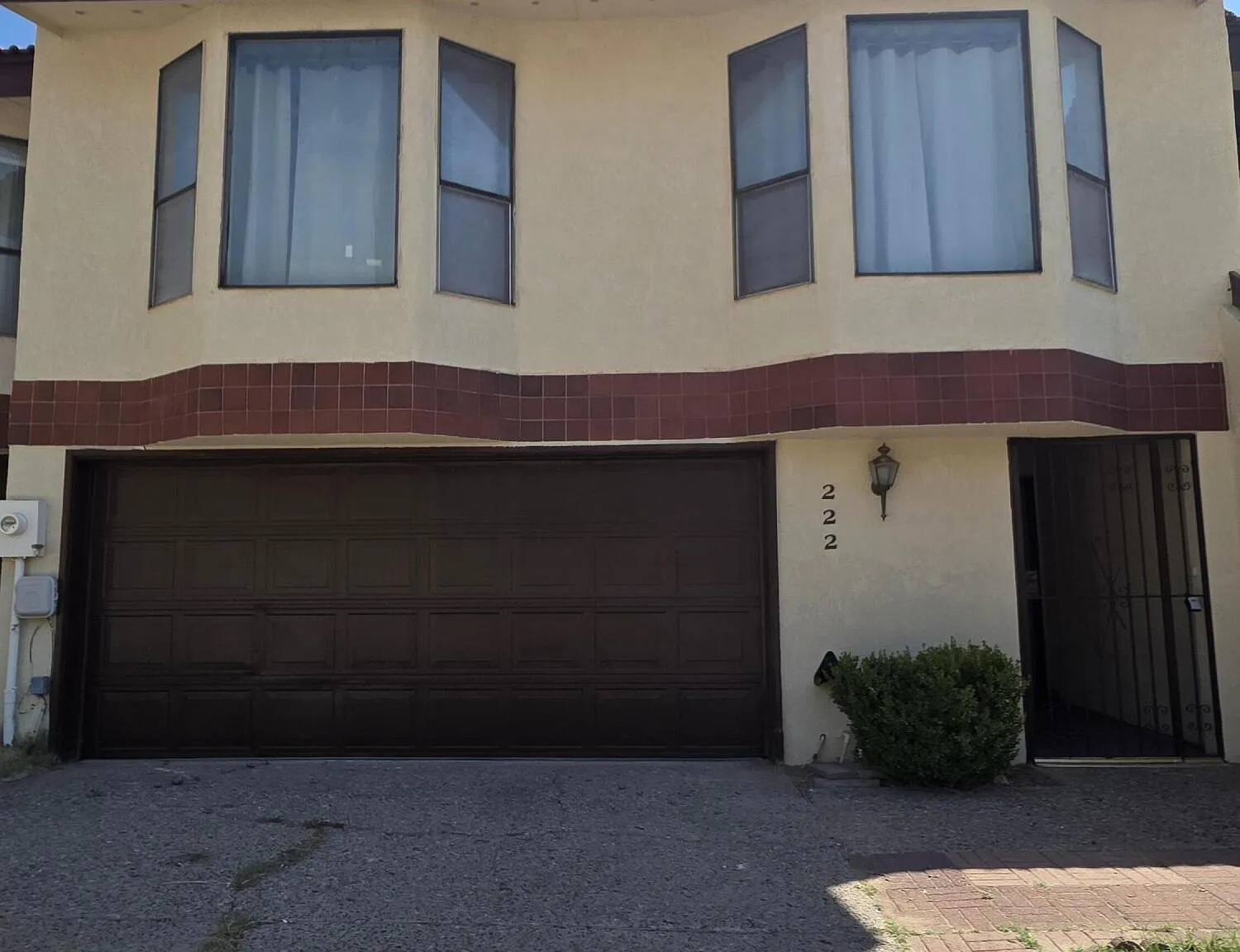 3 bed, 2.0 bath, 1368 sqft, $1,800 — Photo 2