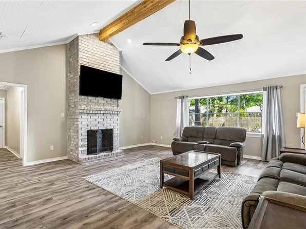 412 Water Oak Ln, Mandeville, LA 70471