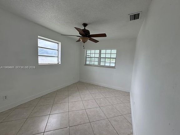 5th image of 3340 SW 94th Pl