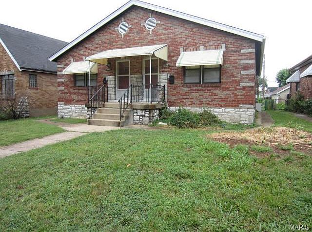 1st image of 3919-3921 Gustine Ave