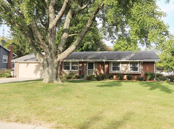 4th image of 617 Normandy Dr