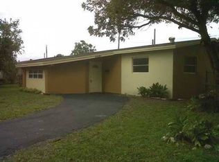 2281 Utopia Dr, Miramar, FL 33023