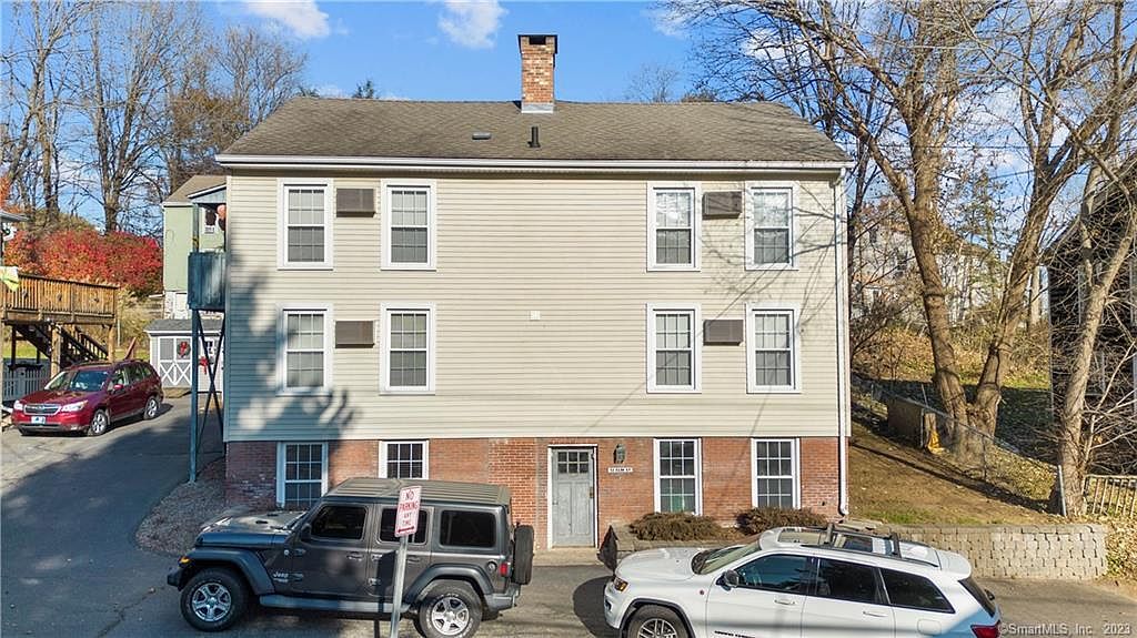 12 Elm St, Tariffville, CT 06081 Zillow