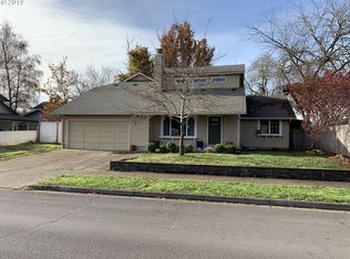 412 67th St, Springfield, OR 97478