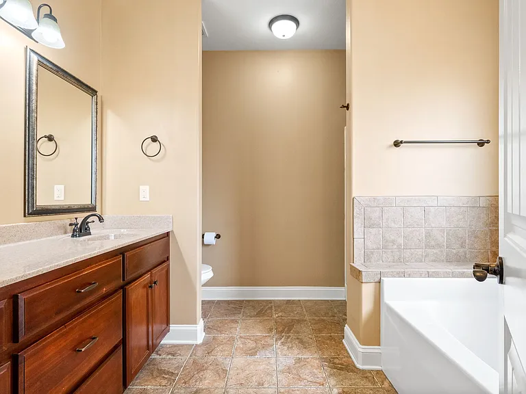 3706 Tradewinds Ter — Photo 21