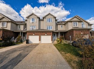 250 Parkvale Dr, Kitchener, ON N2R1Y8