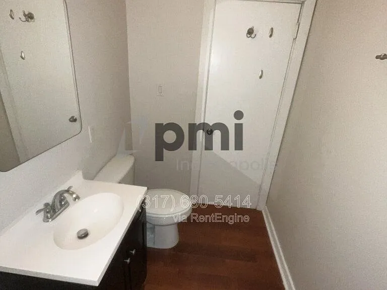 Indy Downtown Colonial Apartments — Photo 73