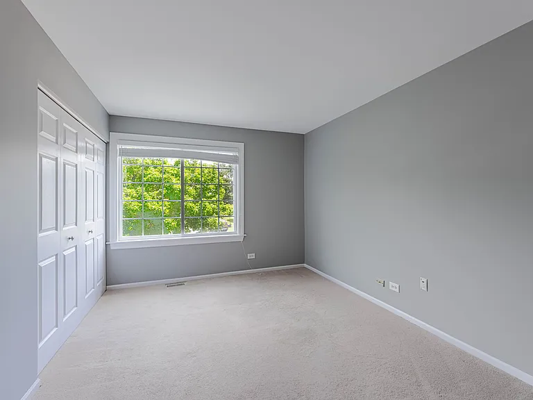 1371 E Braymore Cir — Photo 20
