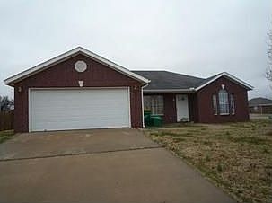 1st image of 810 Sunflower Dr