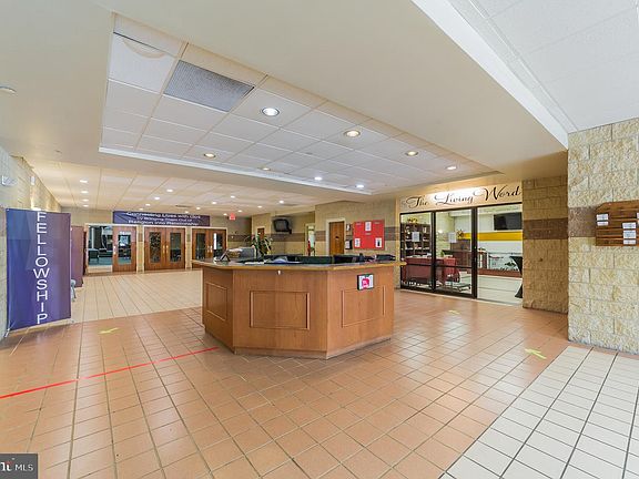 5th image of 4150 Market St