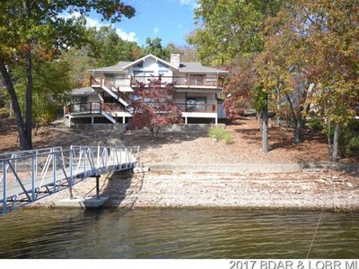 1267 Imperial Point Dr, Lake Ozark, MO, 65049