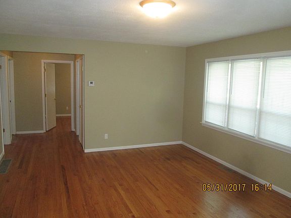 4th image of 3554 Kenlawn St