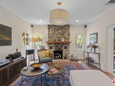 840 Country Club Dr, Burbank, CA, 91501