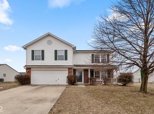 8641 Baypointe Dr, Avon, IN 46123