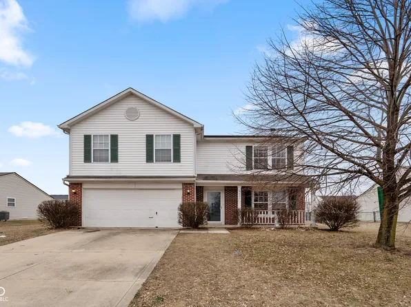 8641 Baypointe Dr, Avon, IN 46123