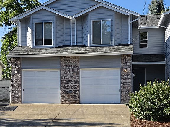 3rd image of 927 SE Tenino St