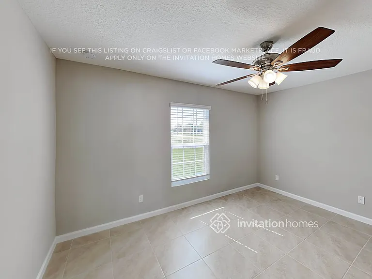 373 NW Avens St — Photo 13