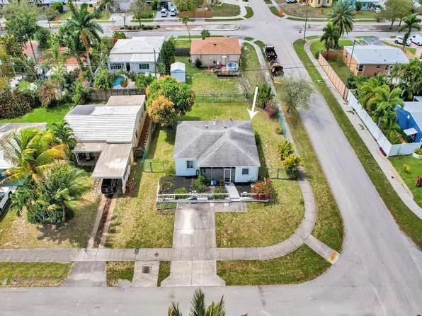 5325 NE 3rd Ter, Oakland Park, FL 33334