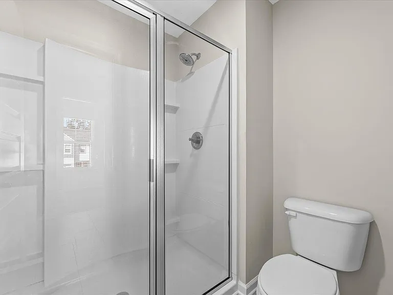 1071 Linsmore Ave — Photo 20