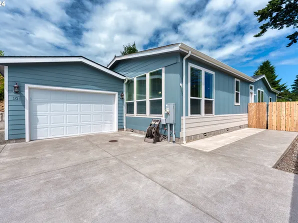 105 Alderwood Ln, Brookings, OR 97415