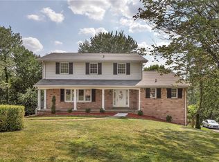 116 Sherwood Dr, Greensburg, PA 15601