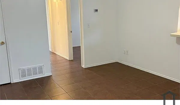 2 bed, 837 sqft, $1,395 — Photo 3