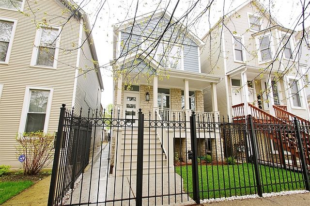 1st image of 3115 N Southport Ave