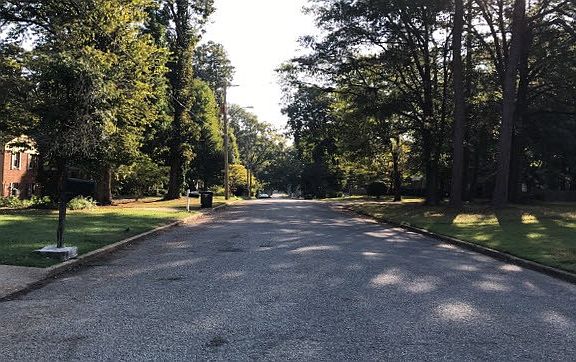4th image of 4666 Quintell Ave