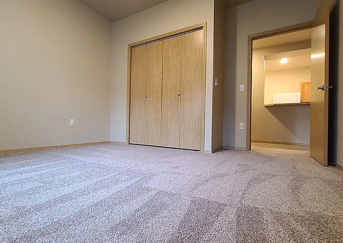Hastings Apartments — Photo 4