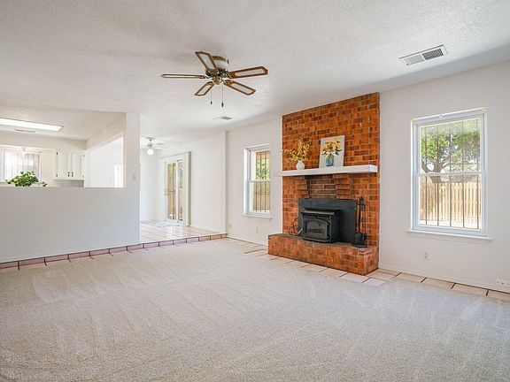 4th image of 6317 Flor De Mayo Pl NW