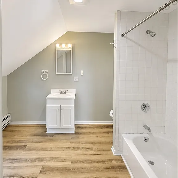 23 Brow St #3E — Photo 13