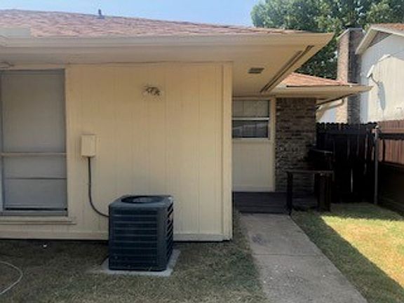 4th image of 715B Oakwood Ln