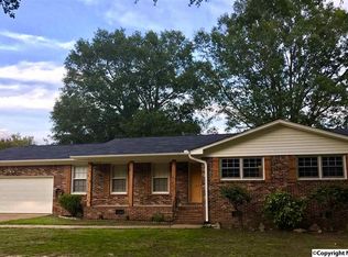 608 Gable Cir SW, Hartselle, AL 35640